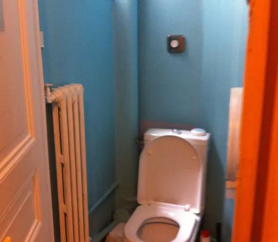 Du Palais Casa de hóspedes 2*