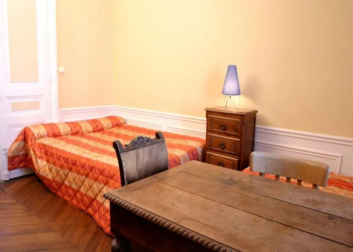 Du Palais Casa de hóspedes